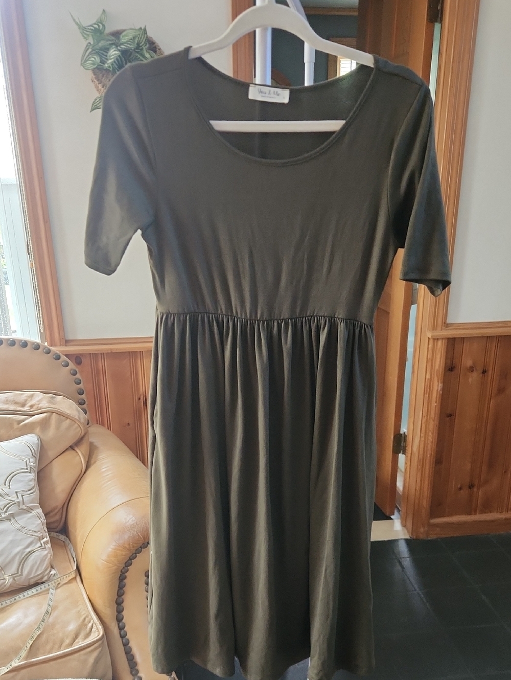 You And Me Women’s Olive Midi Scoop-Neck Dress